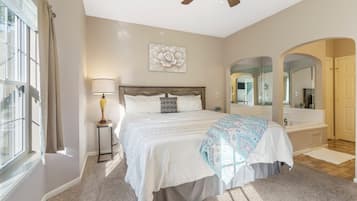 2 makuuhuonetta, silitysrauta/-lauta, vauvan matkasänky, Wi-Fi