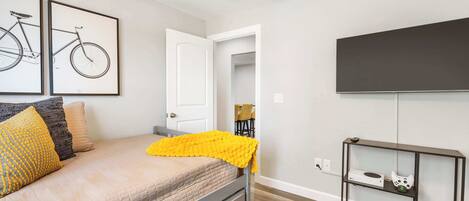 3 chambres, fer et planche Ă repasser, Wi-Fi, draps fournis
