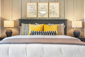 3 bedrooms, iron/ironing board, WiFi, bed sheets - Earl Grey Escape – Chic 3 BDR! (Branson)