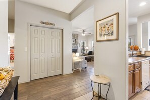 TV, fireplace, DVD player, offices