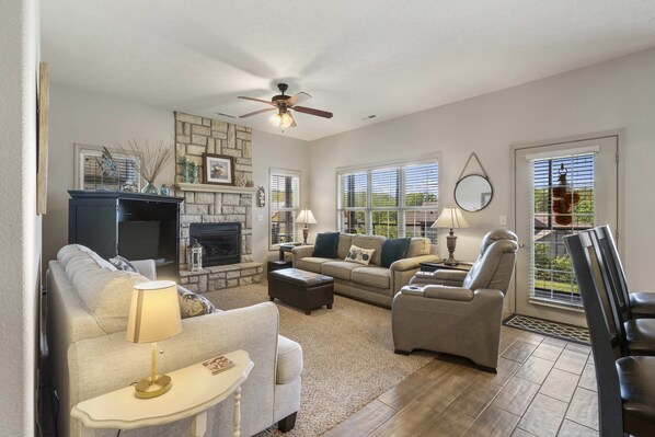 TV, fireplace, DVD player, offices