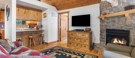 TV, fireplace, DVD player, offices