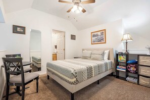 2 Schlafzimmer, Bügeleisen/Bügelbrett, Reisekinderbett, WLAN