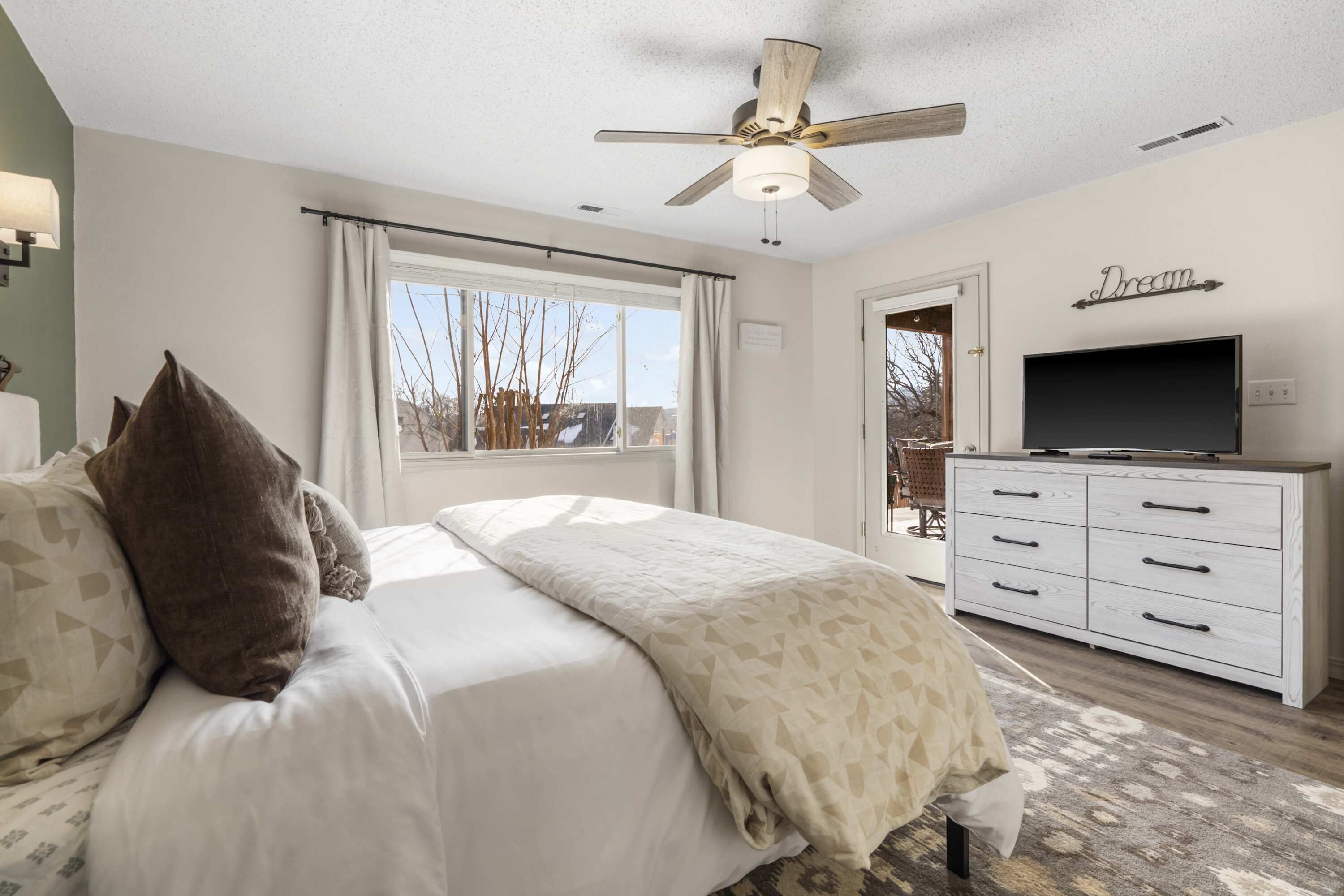 2 bedrooms, iron/ironing board, travel crib, WiFi