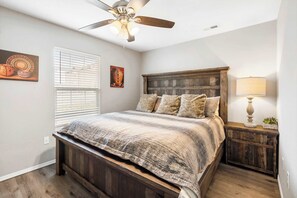 6 Schlafzimmer, Bügeleisen/Bügelbrett, Reisekinderbett, WLAN