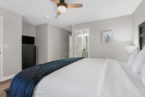 3 bedrooms, iron/ironing board, travel cot, WiFi - Branson Vineyards Escape | Quiet serenity (Branson)
