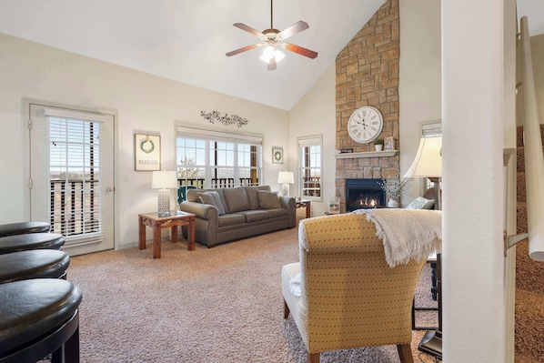 TV, fireplace, DVD player, offices