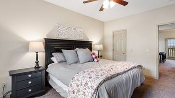 3 habitaciones, tabla de planchar con plancha, cuna de viaje y wifi