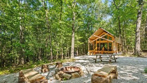 Terrace/patio - Hidden Hollow | Desirable Ozark Glamping! (Walnut Shade)