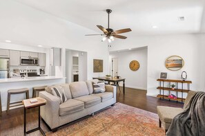 TV, fireplace, offices