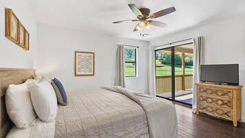 2 bedrooms, iron/ironing board, travel crib, WiFi