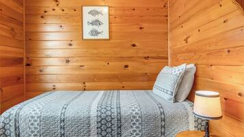 2 quartos, ferros/tábuas de passar roupa, Wi-Fi, roupa de cama
