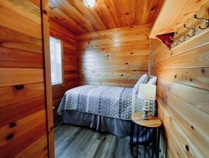 2 quartos, ferros/tábuas de passar roupa, Wi-Fi, roupa de cama