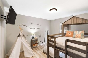 3 bedrooms, iron/ironing board, travel cot, WiFi