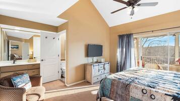 3 bedrooms, iron/ironing board, travel crib, WiFi