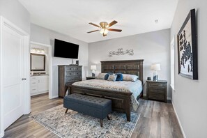 3 bedrooms, iron/ironing board, travel crib, WiFi - The View at Stonebridge (Branson West)