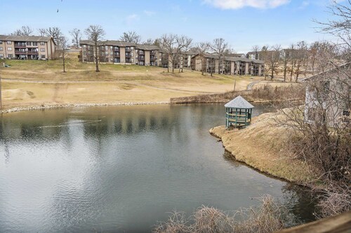 Stunning Water View – Pet Friendly, Indoor Pool