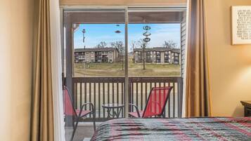 2 bedrooms, iron/ironing board, travel crib, WiFi