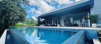 Casa Vista del Mar- breathtaking views of the Pacific Ocean