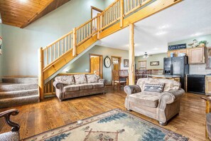 Televisión y chimenea 