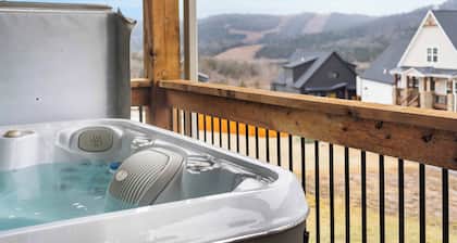 The Rock at Branson Cove – 5 BDR on Table Rock!