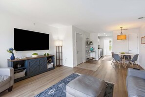 TV, DVD player, offices