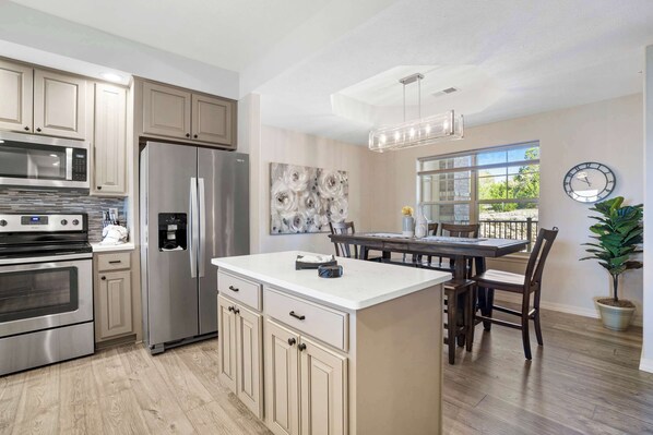 Fridge, microwave, oven, stovetop