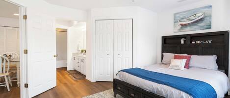 2 chambres, fer et planche à repasser, lit parapluie, Wi-Fi