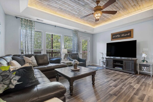 TV, DVD player, offices