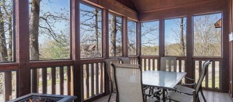 Fox Hollow Family Lodge