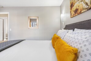 1 chambre, fer et planche Ă repasser, lit parapluie, Wi-Fi