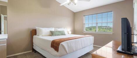 4 habitaciones, tabla de planchar con plancha, wifi y ropa de cama