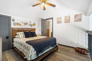 2 chambres, fer et planche à repasser, lit parapluie, Wi-Fi