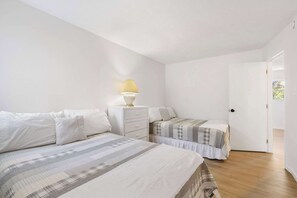 5 bedrooms, iron/ironing board, travel cot, WiFi