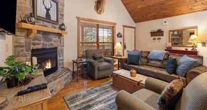 Simon’s Treetop Cabin – 2 BDR in Popular Resort!