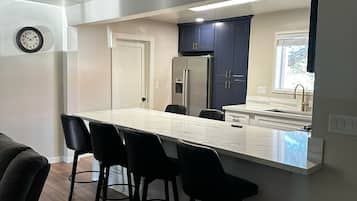 Maison Deluxe | Cuisine privée | Mini réfrigérateur