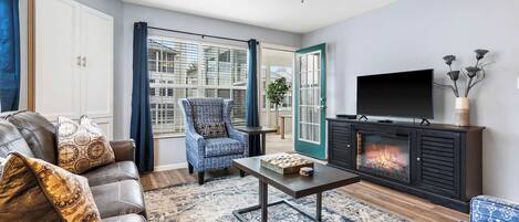 Télévision, cheminée