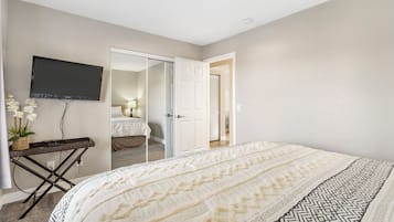 1 bedroom, iron/ironing board, travel crib, WiFi