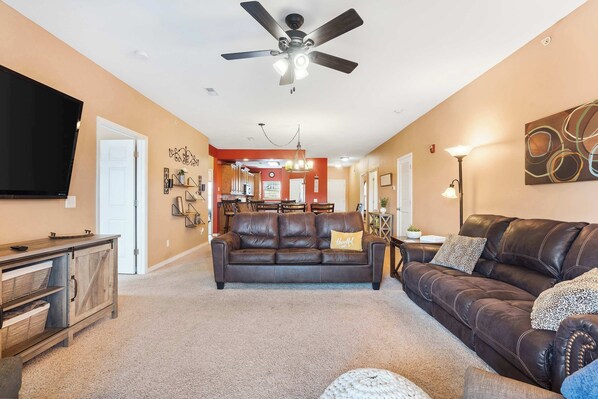 Télévision, cheminée