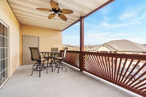 Outdoor dining - Rockwood Lakeview Getaway – Incredible Location! (Branson)