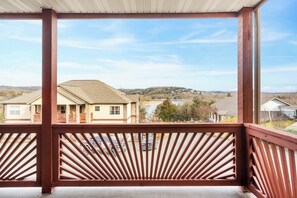 Property grounds - Rockwood Lakeview Getaway – Incredible Location! (Branson)