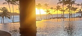 Spacious 1 Bedroom Turtle Bay Condo Split into 2 Studios 💜 Walk to Beach 🏖️