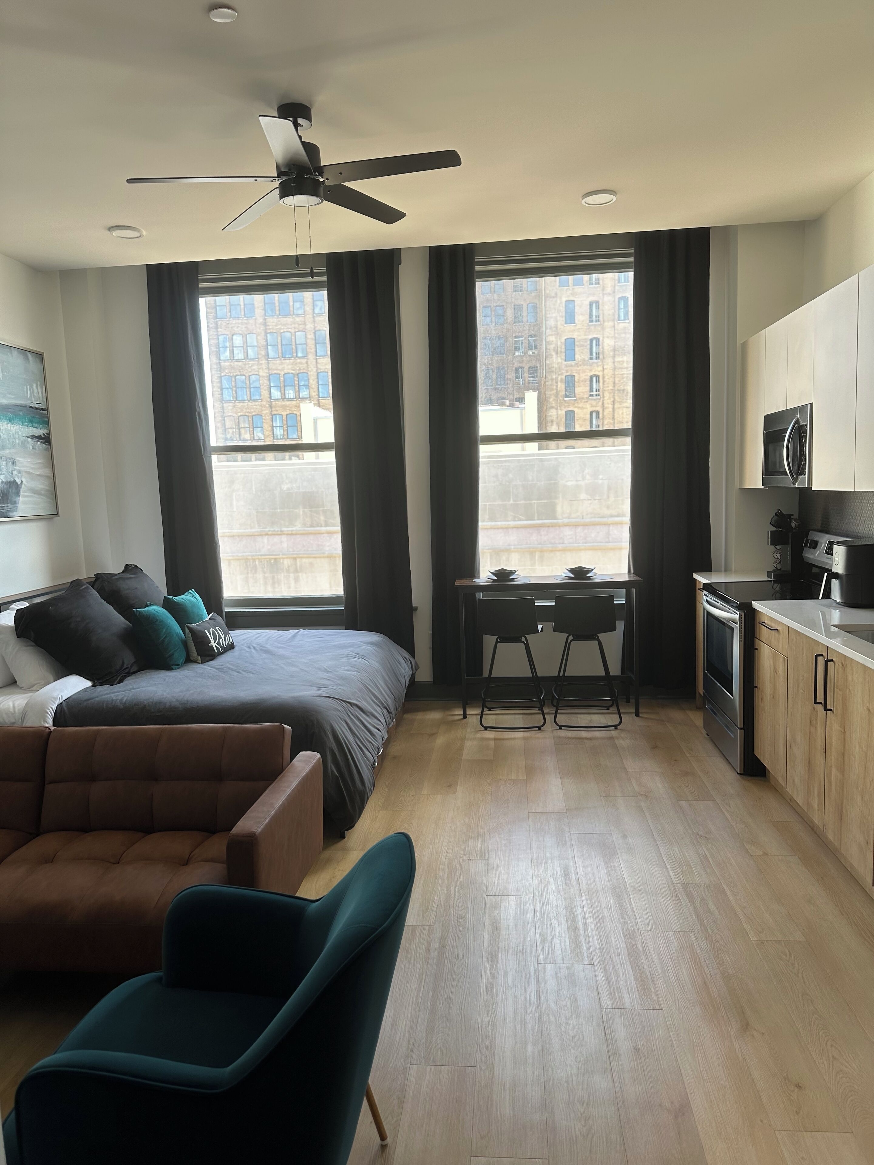 In-room safe, desk, iron/ironing board, free WiFi