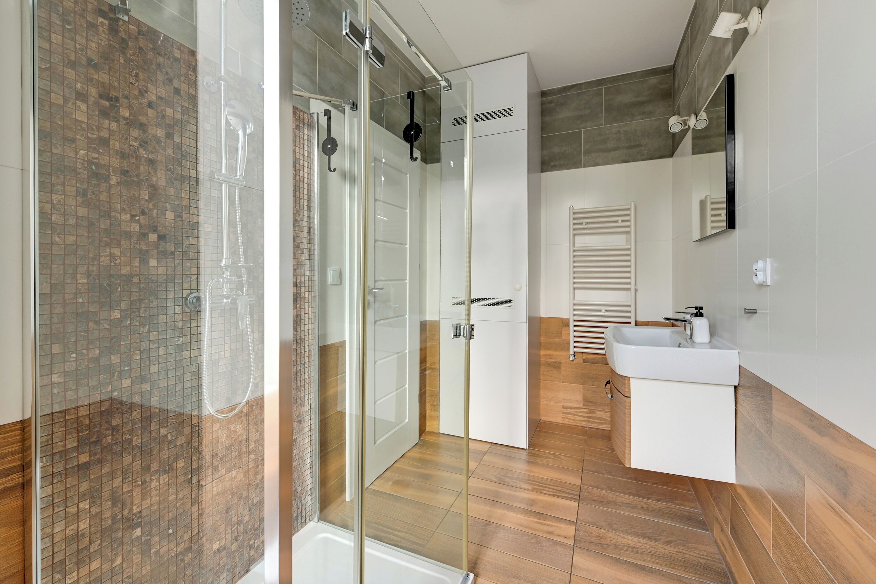 Căn hộ tiện nghi đơn giản | Phòng tắm