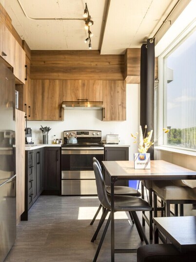 Loft 301 | Rooftop | Downtown