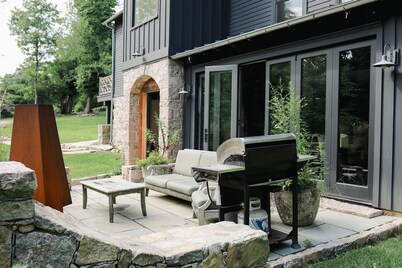 StedleyCreek! One bed-room apartment in the Stoney Creek area of Branford, CT.