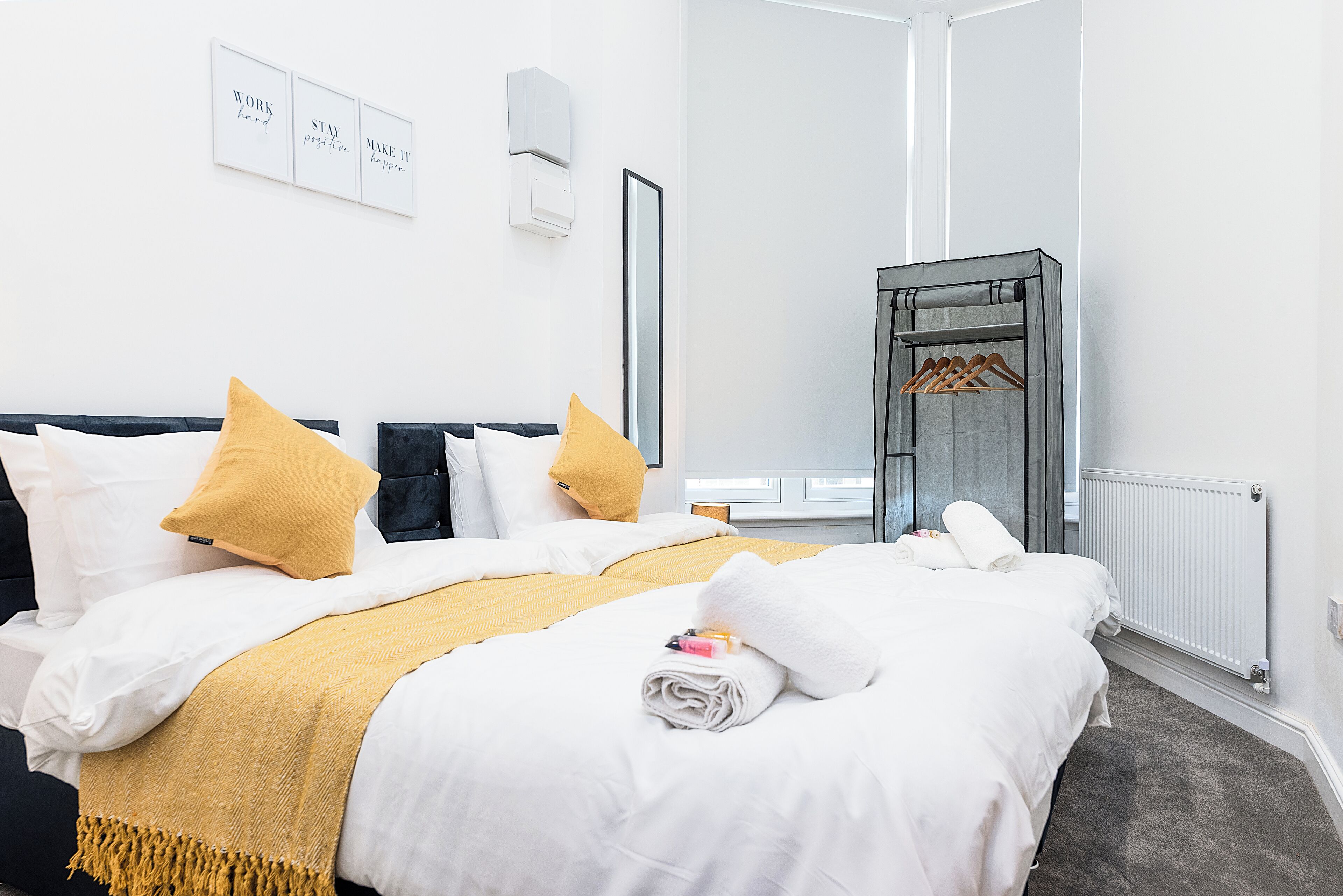 2 bedrooms, desk, iron/ironing board, travel crib