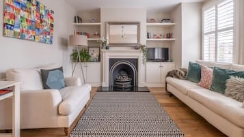 Smart TV, fireplace, printers