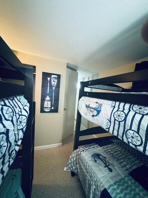 2 chambres, accès au Wi-Fi (inclus), literie fournie
