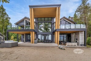 Terrace/patio - 6 bed 8 bath New Build on Georgian Bay! (The Blue Mountains)